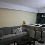 Bazar Charm- Cozy Urban Retreat In Historic Heart Apartment *