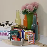 Bazar Charm- Cozy Urban Retreat In Historic Heart *