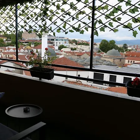 Bazar Charm- Cozy Urban Retreat In Historic Heart 아파트