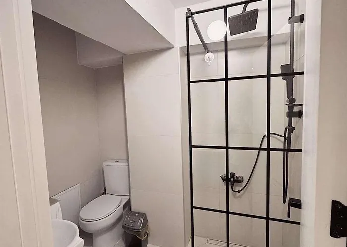 Bazar Charm- Cozy Urban Retreat In Historic Heart 아파트 *