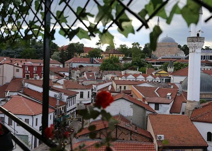 Apartament Bazar Charm- Cozy Urban Retreat In Historic Heart *