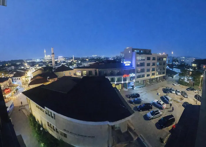 Апартаменты Bazar Charm- Cozy Urban Retreat In Historic Heart